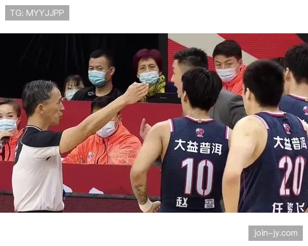 官员罚离场规则解析：哪些行为才会被驱逐出场？