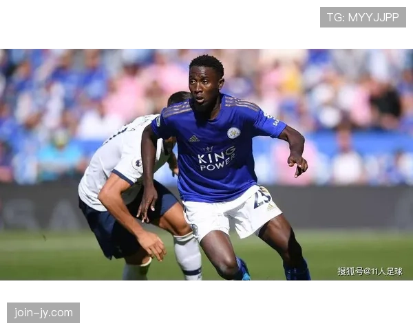 德容与巴雷拉中场覆盖模式差异：活动范围如何影响战术角色