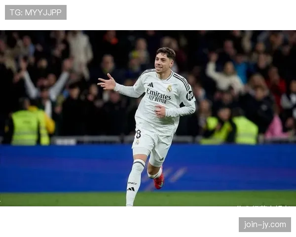 巴尔韦德与德容的中场推进逻辑：驱动方式与效率差异解析